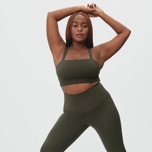 Everlane Perform Sculpt Legging